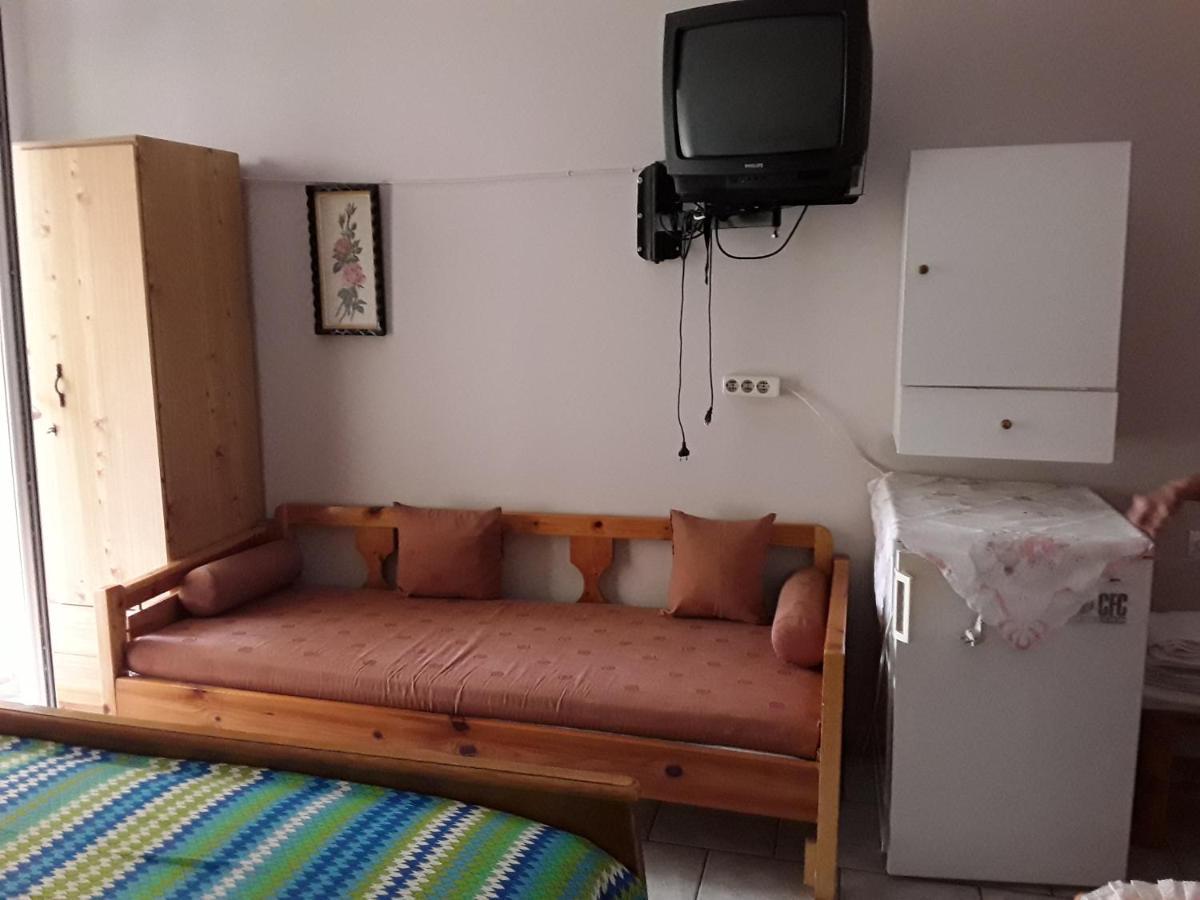 Γιαννουλα Κρετση Hotel Kamena Vourla Eksteriør billede
