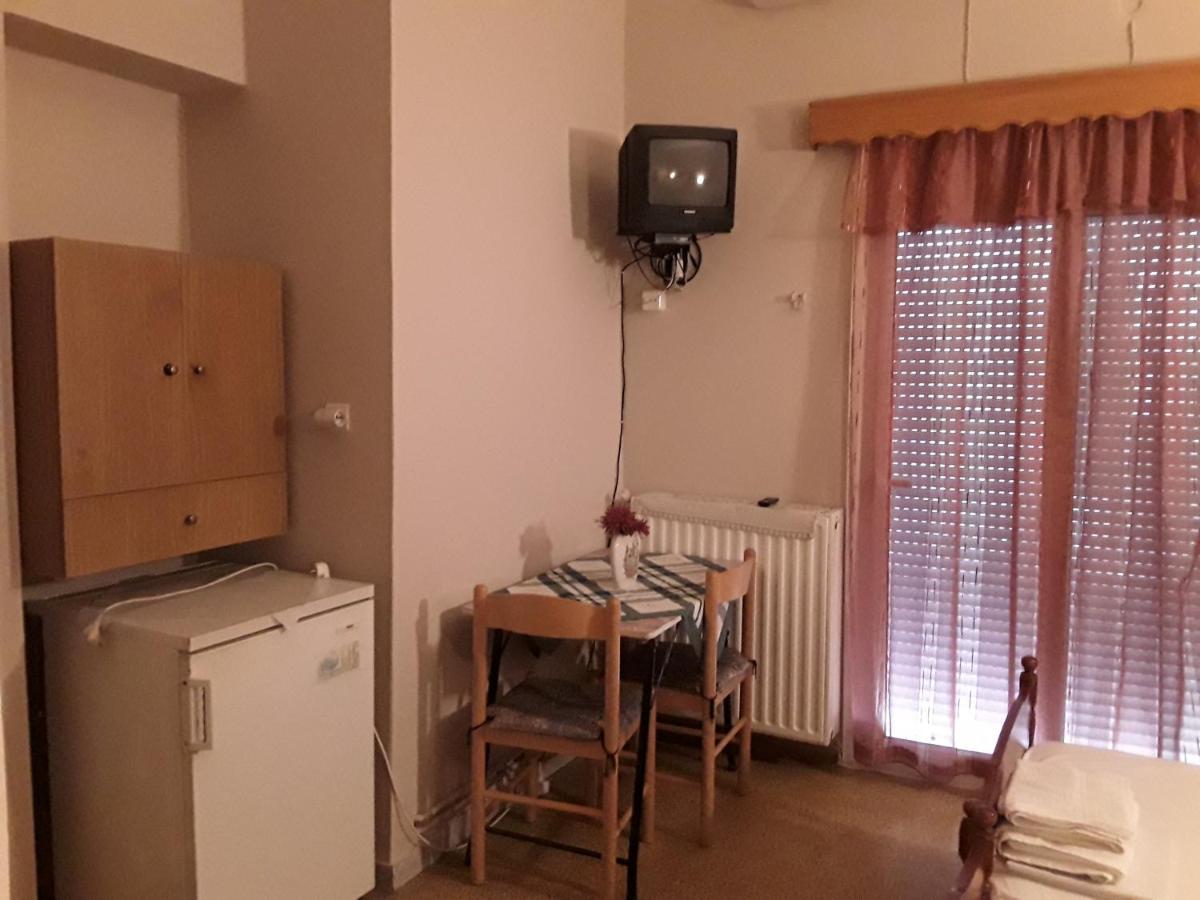 Γιαννουλα Κρετση Hotel Kamena Vourla Eksteriør billede